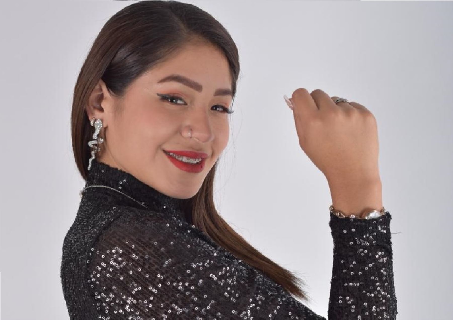 Salsera Vanessa Soto Regresa A Los Escenarios Accesoperu