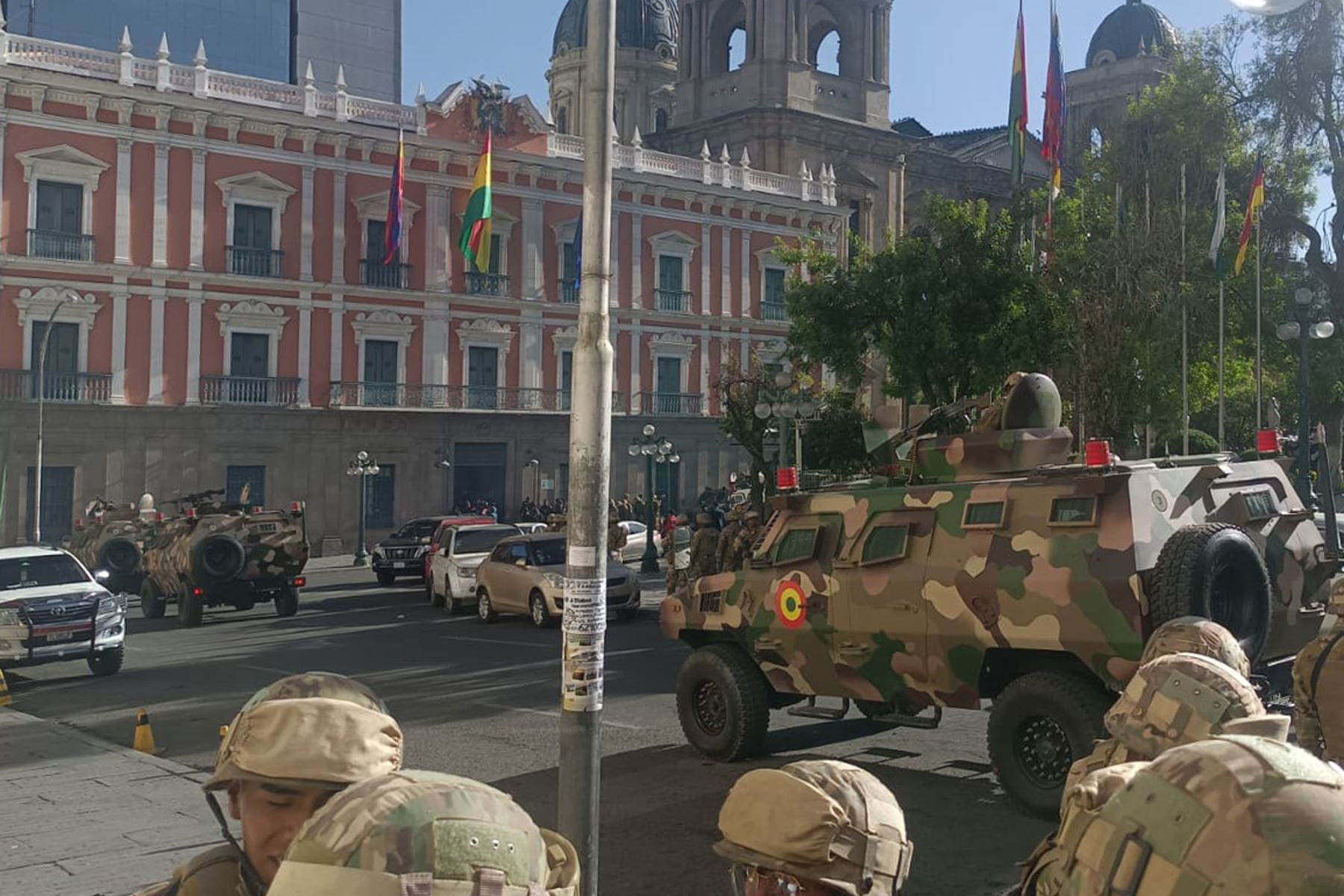 Fracasó el golpe en Bolivia militares se retiran de la sede del